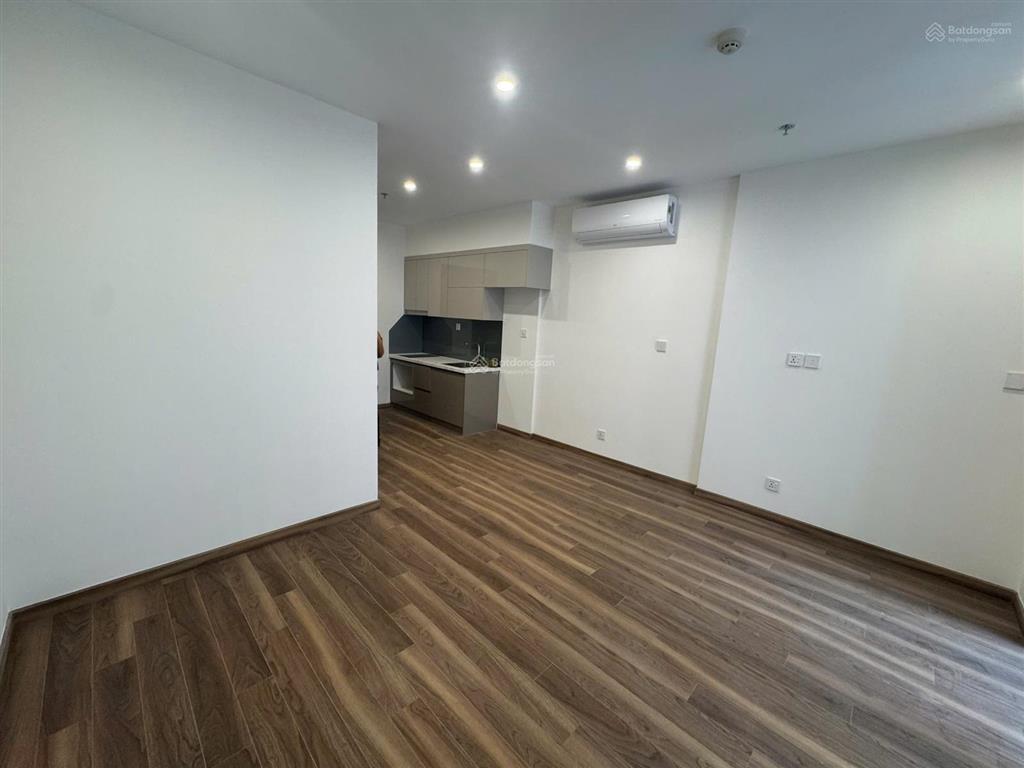Cho thuê căn hộ studio đồ cơ bản toà zurich vinhomes ocean park chỉ với 5 triệu/tháng