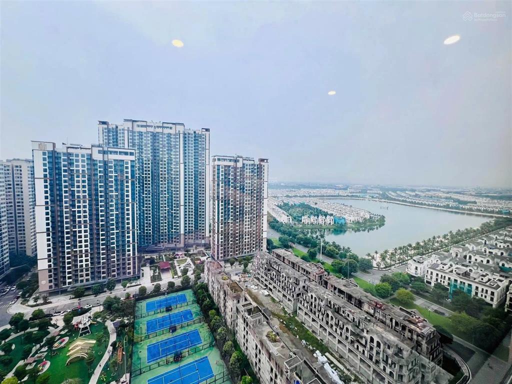 Cho thuê căn 2 phòng ngủ 2wc (căn góc) tại masteri ocean park giá chỉ 13tr/tháng