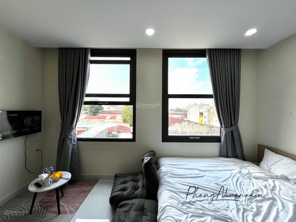 Studio cửa sổ lớn máy giặt riêng ngay trung tâm bình thạnh