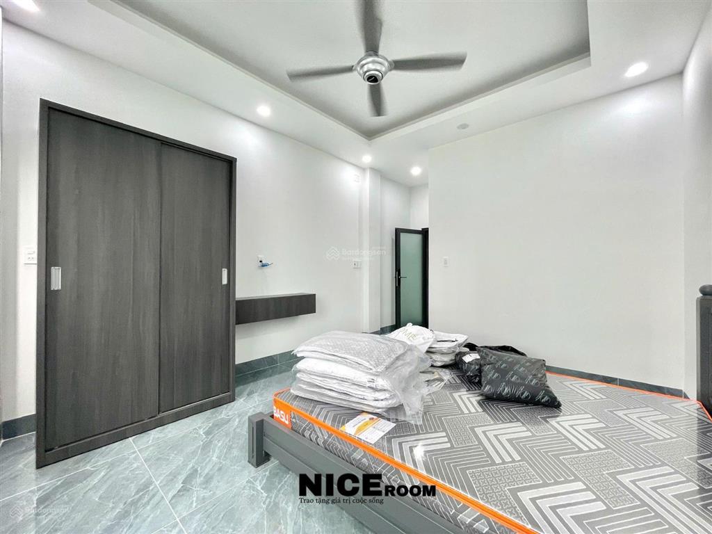 Studio cửa sổ 30m2 kế bên trường hutech gtvt  nguyễn gia trí