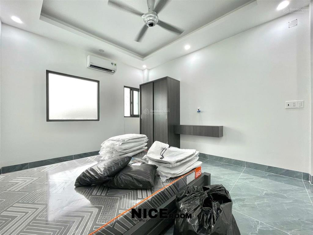 Studio cửa sổ 30m2 kế bên trường hutech gtvt  nguyễn gia trí