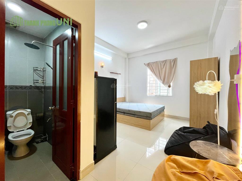 Studio cửa sổ trời gần metro tân cảng  ung văn khiêm