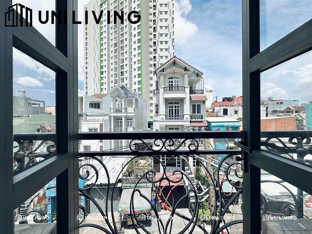 Studio ban công nội thất cao cấp  gần trường hutech, ngoại thương, gtvt,... cuối nguyễn gia trí