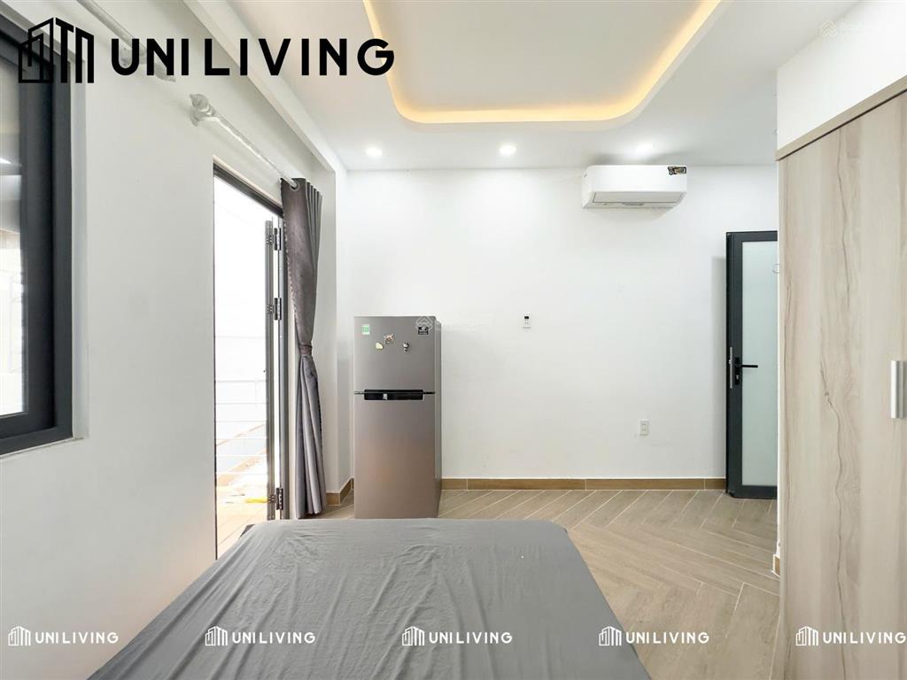 Studio ban công tách bếp, thang máy gần trường hutech  ung văn khiêm