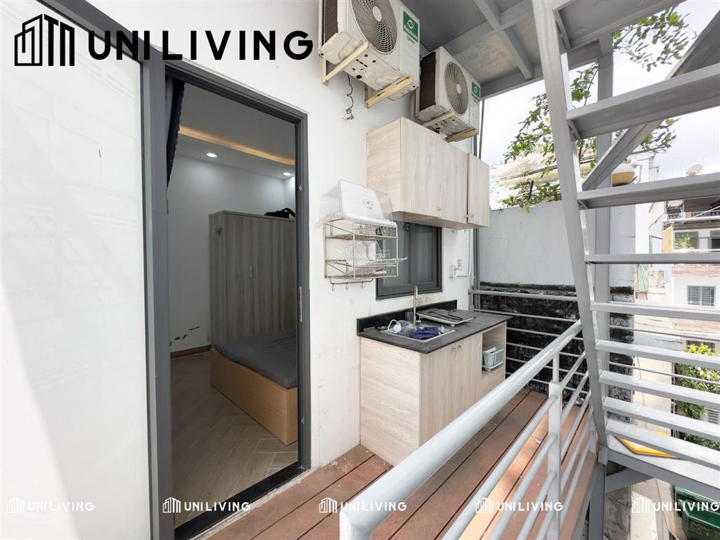 Studio ban công tách bếp, thang máy gần trường hutech  ung văn khiêm