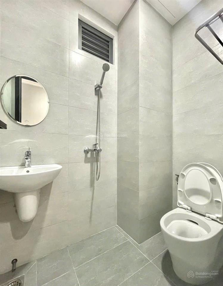 Cho thuê studio ban công lớn chỉ 5,2 triệu/tháng gần chợ bà chiểu, phan đăng lưu