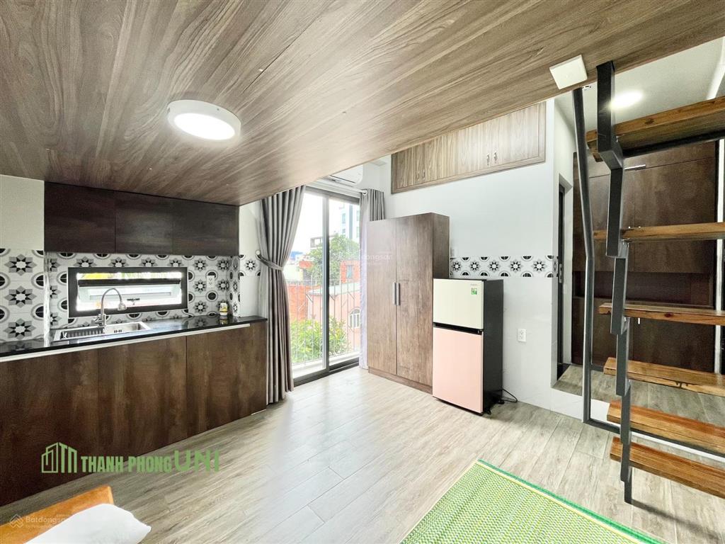 Duplex ban công full nội thất tiện nghi, thang máy gần trường văn lang cs3
