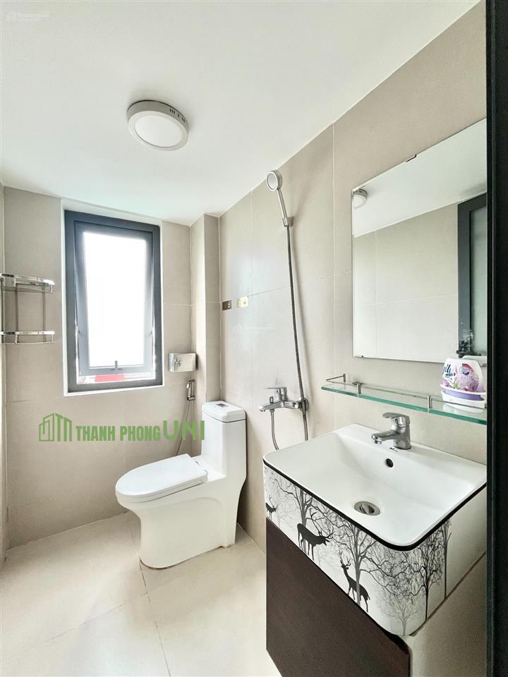 Duplex ban công 2 không gian ngủ, phù hợp 3 người  gần trường văn lang cs3