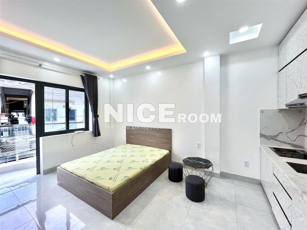 Cho thuê căn hộ ban công đối diện tiểu học thanh đa  30m2  gần chợ thanh đa