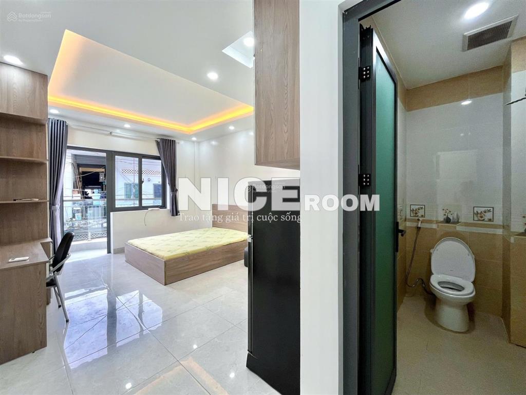 Cho thuê căn hộ ban công đối diện tiểu học thanh đa  30m2  gần chợ thanh đa