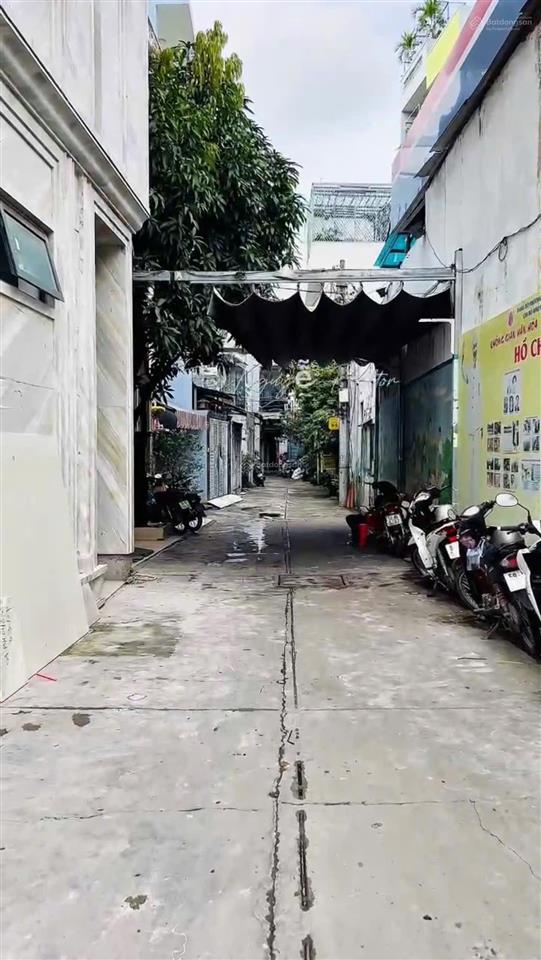 Ko tin tầm giá này có hẻm xe hơi, võ văn kiệt, 2 tầng, có hẻm sau, gần đường an bình