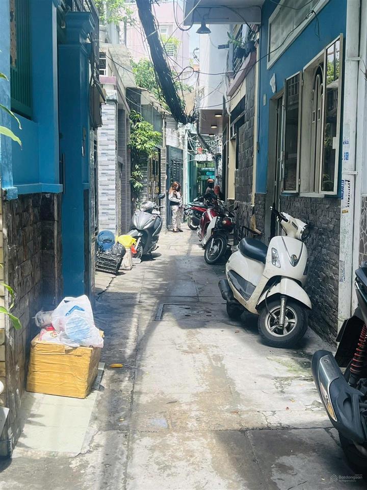 Giá đầu tư, gần mặt tiền, phan tây hồ, được xây 4 tầng, thích hợp xây mới, giáp q1