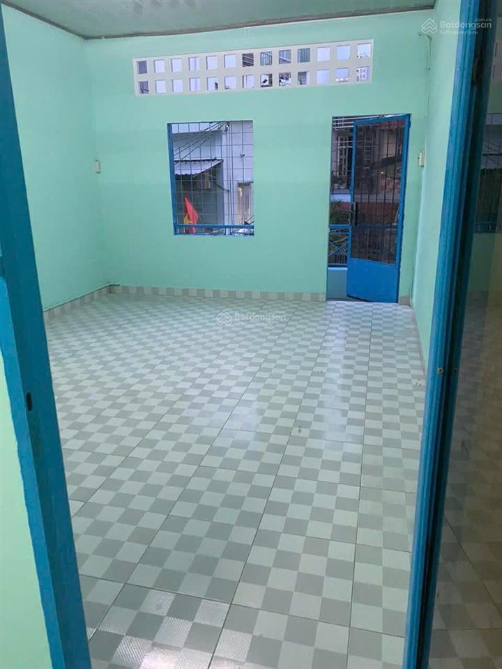 Giá đầu tư, gần mặt tiền, phan tây hồ, được xây 4 tầng, thích hợp xây mới, giáp q1