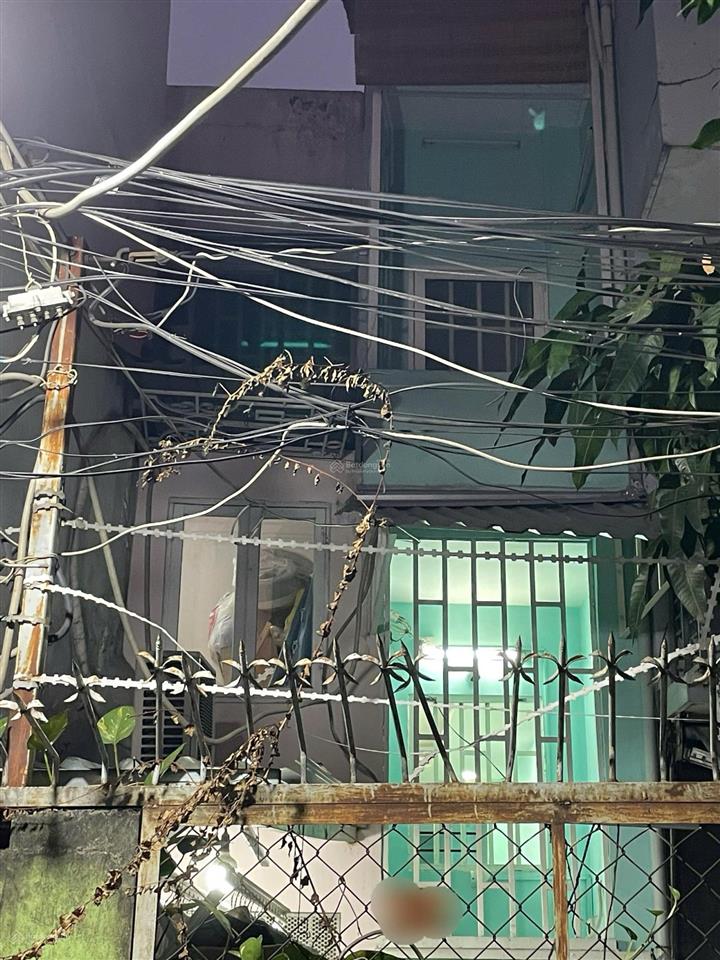 Bán nhà riêng tại võ văn kiệt, p 5, q5, hcm, giá tốt 4,3 tỷ, 26 m2, 2pn, 2 tầng,nở hậu