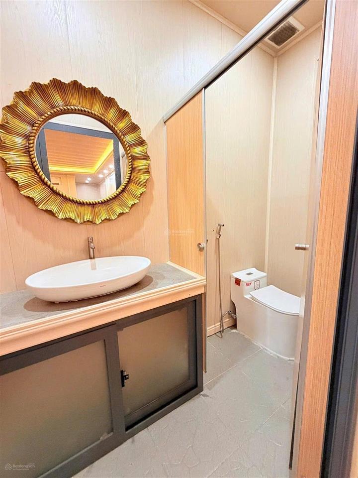 Bán nhà riêng, cấp 4, tại cách mạng tháng tám, 8,9 tỷ, 80m2, giá siêu hời