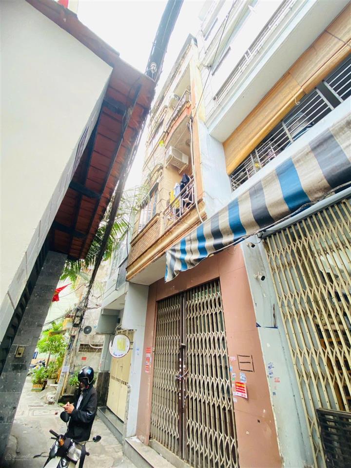 Bán nhà riêng tại hồ bá kiện, 7,3 tỷ, 34 m2, 7pn, 4 tầng, pháp lý đầy đủ, đẹp, nhiều tiện ích