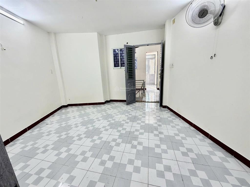 Bán nhà mặt phố tại cô giang, 9,95 tỷ, 34m2, 5 tầng, 8pn, view đẹp, giá ưu đãi