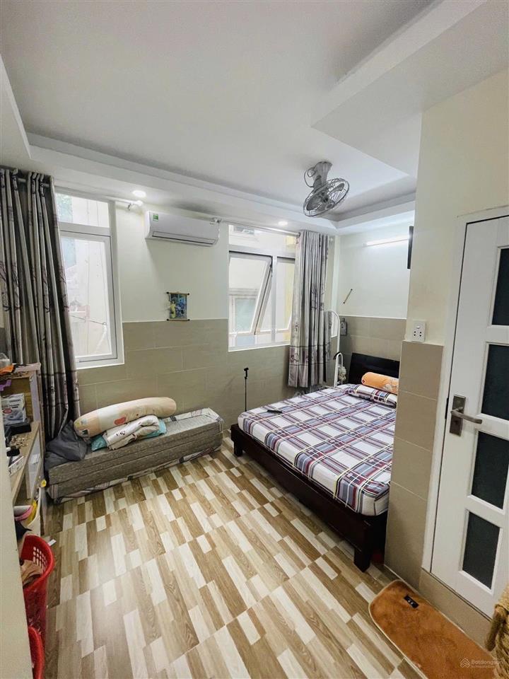 Bán nhà riêng tại phan văn trị, vuông vức, 4,99 tỷ, 24m2, 3pn, 3wc, pháp lý đầy đủ, giá ưu đãi