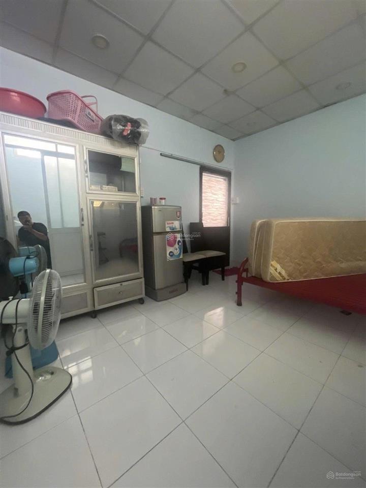 Bán nhà riêng khu vực nhiều tiện ích, 5,95 tỷ, 41m2 ở lê văn sỹ, p12, q3, hcm