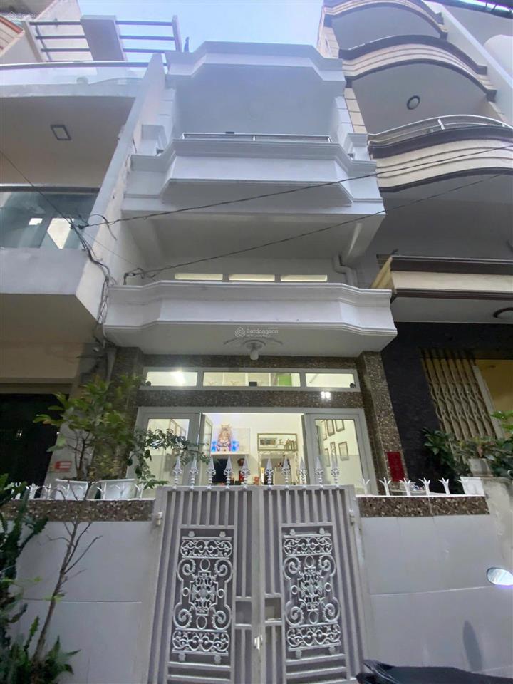 Bán nhà riêng tại đường 3/2, quận 10, 8,9 tỷ, 39m2, giá siêu hời, view đẹp