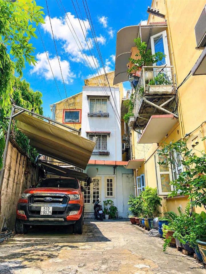 Bán nhà riêng, đậu xe hơi tại hoàng diệu, 6,2 tỷ, 34,2 m2, 2pn, 3wc, pháp lý đầy đủ, uy tín chỉ với