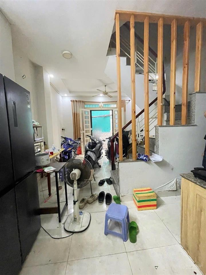 Bán nhà riêng tại nguyễn tiểu la, ngang 4,4m 4 tầng, 4pn, 4wc, ko lộ giới, nhà vuông vức