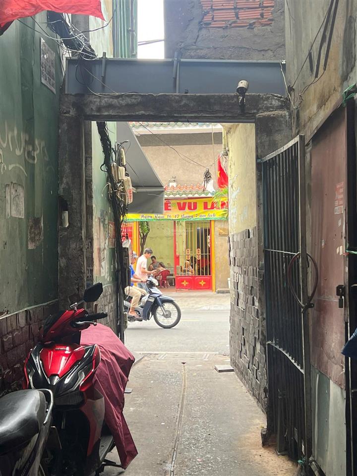Bán nhà riêng tại cô giang, 3,9 tỷ, 22,2 m2,2tầng, gần manhattan, trường học, siêu thị,thu nhập tốt