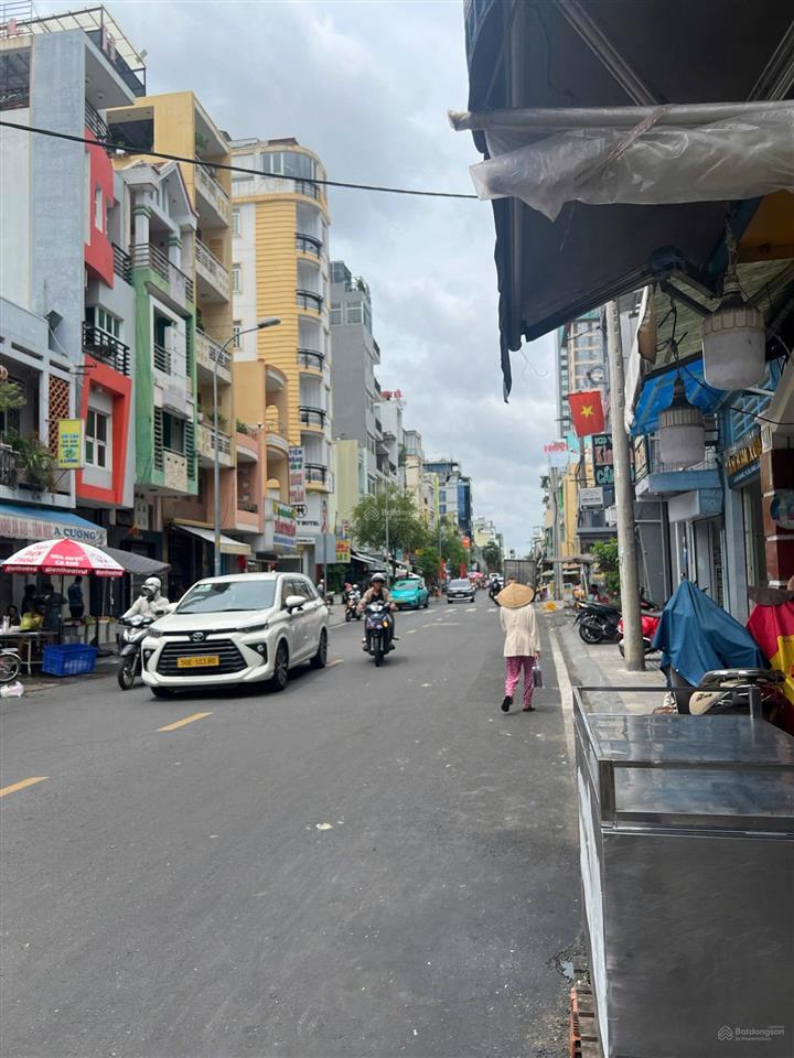 Bán nhà riêng tại cô giang, 3,9 tỷ, 22,2 m2,2tầng, gần manhattan, trường học, siêu thị,thu nhập tốt
