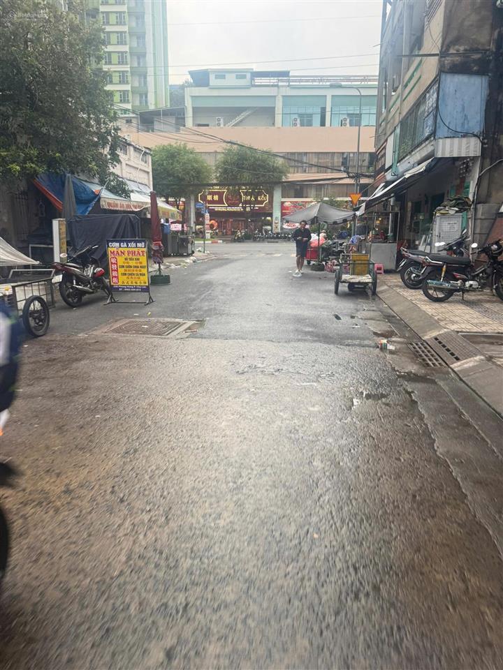 Bán nhà riêng phùng hưng, vuông vức, 7,5 tỷ, 55,7m2, 6pn, 4wc, hẻm an ninh, giá ưu đãi