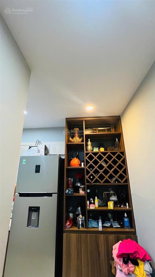 Chính chủ bán căn hộ trục b11, tầng trung, dt 88,1m2, 3pn, 2wc, full nội thất, chung cư bea sky.