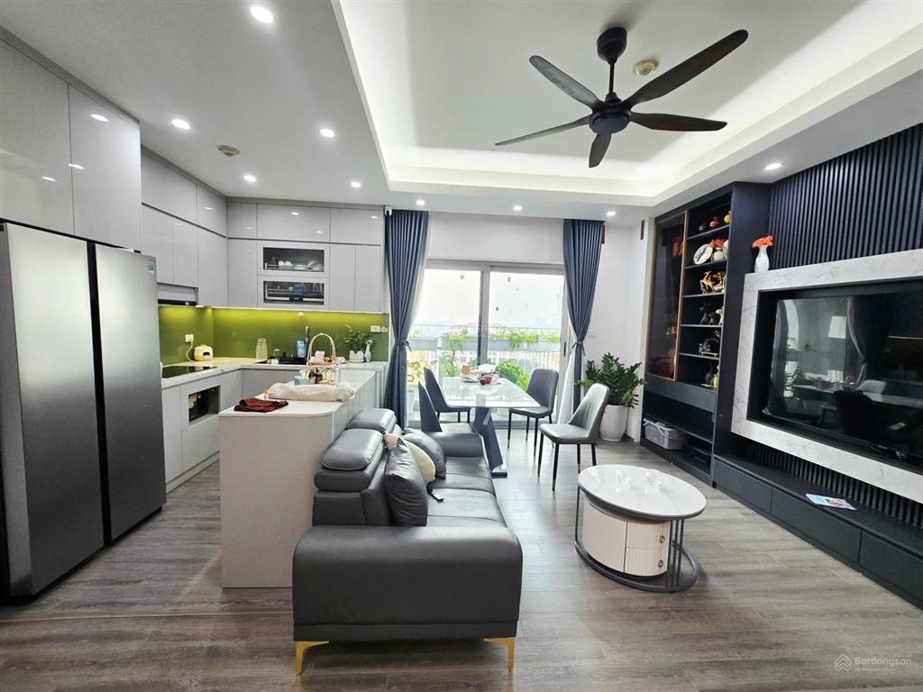 Chỉ 6.8 tỷ bán chung cư 789 mỹ đình 100m3 phòng ngủfull nội thất sangxem bắn pháo hoa chill