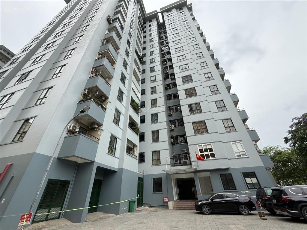 Bán chung cư resco 118m, 4 phòng ngủ, full nội thất, lô góc thoáng sáng