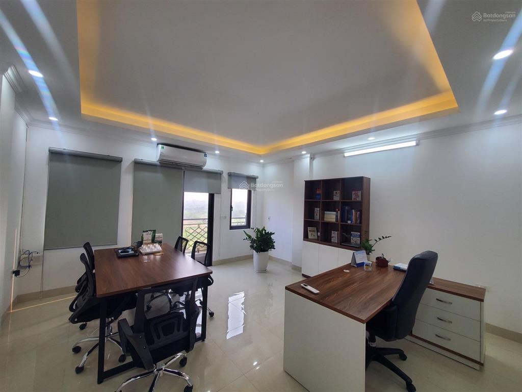 Bán nhà cổ nhuế 35m2  5 tầng thang máy  oto gần  full nội thất  chỉ nhỉnh 8 tỷ đồng