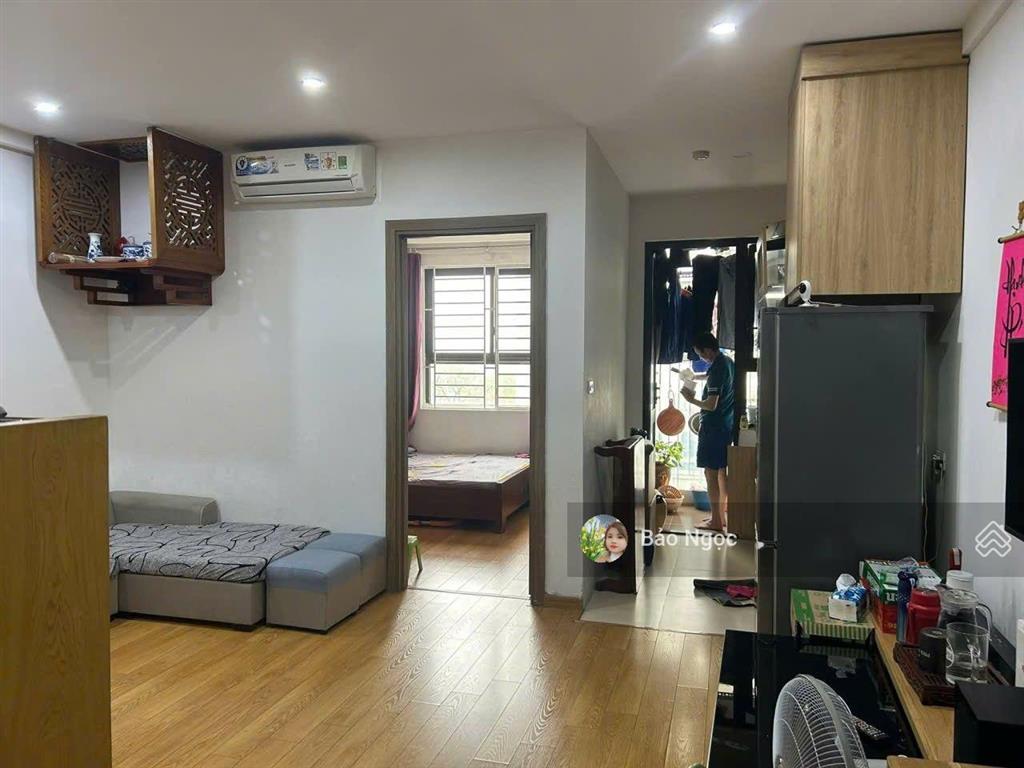 Bán gấp căn hộ giá tốt vào ở ngay
diện tích 40m
tk 1 phòng ngủ 1 vệ sinh
sổ đỏ lâu dài ,2,85 tỷ