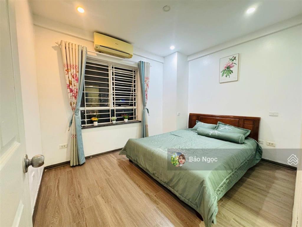 [gấp] chính chủ bán căn góc 63m 2pn 2wc tòa ct2 kđt xa la  hà đông sổ đỏ lâu dài , giá 4,15 tỷ
