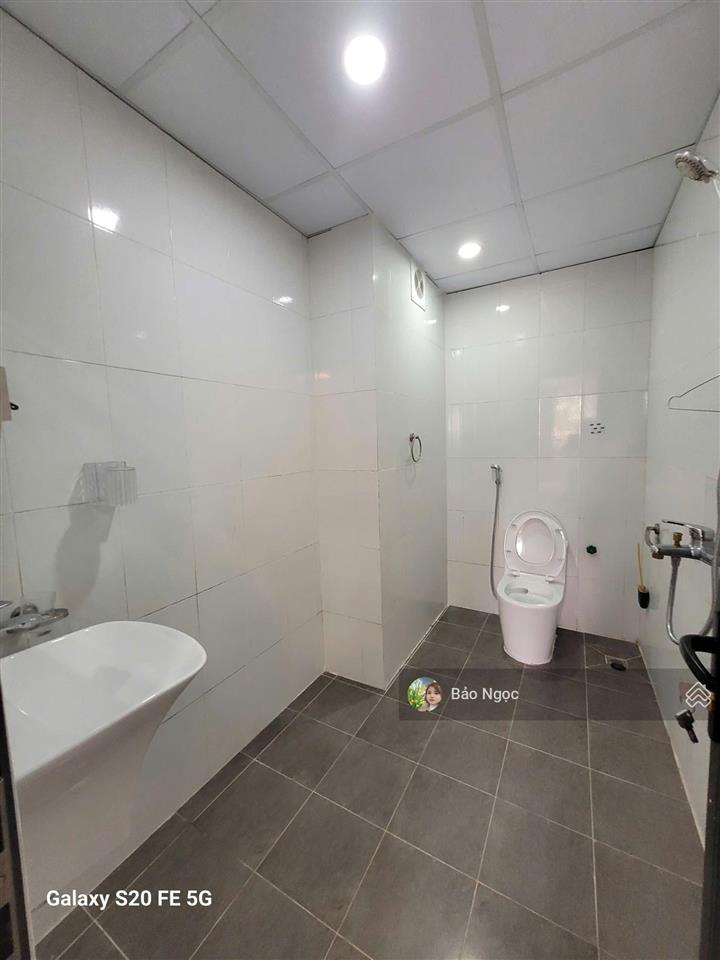Bán căn hộ ct1b1 kđt xa la hà đông
diện tích 100m thiết kế 3 phòng ngủ 2vs 2 ban công.sổ đỏ