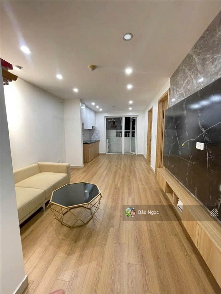 Chính chủ gửi bán căn 50,9mchung cư mipec kiến hưng hà đông.
dt 50,9m 2pn 1vs sổ đỏ lâu dài 3,65t