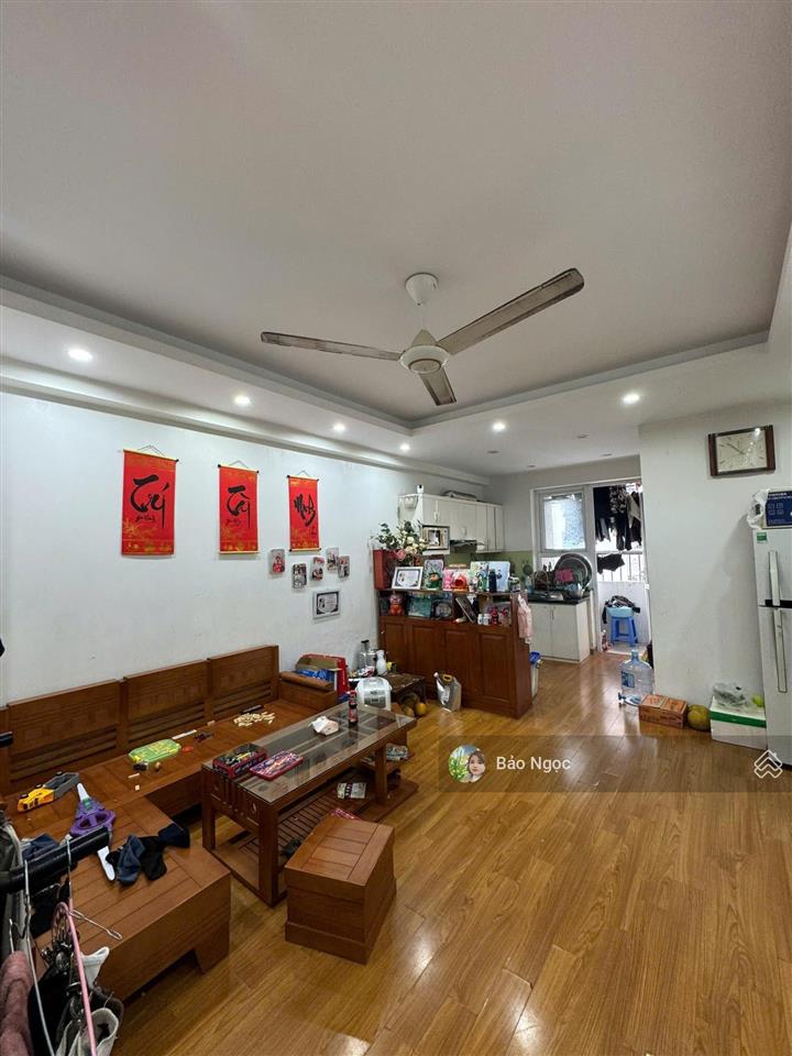 Bán căn hộ ct5 kđt xa la hà đông
thiết kế 68m², 2 phòng ngủ, 2 wc. sổ đỏ lâu dài, giá 3,7 tỷ.