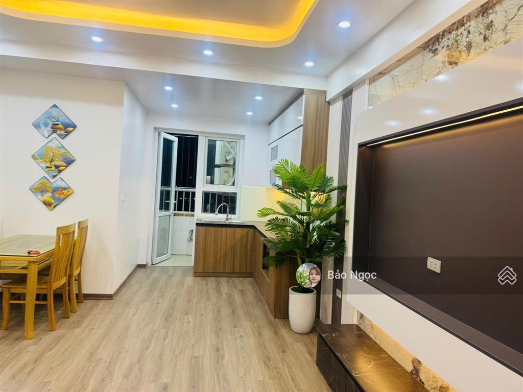 Bán
căn hộ 68m kđt xa la nhà đẹp full nội thất. sổ hồng chính chủ
zá3,9tỷ,hỗ trợ  0376 685 ***