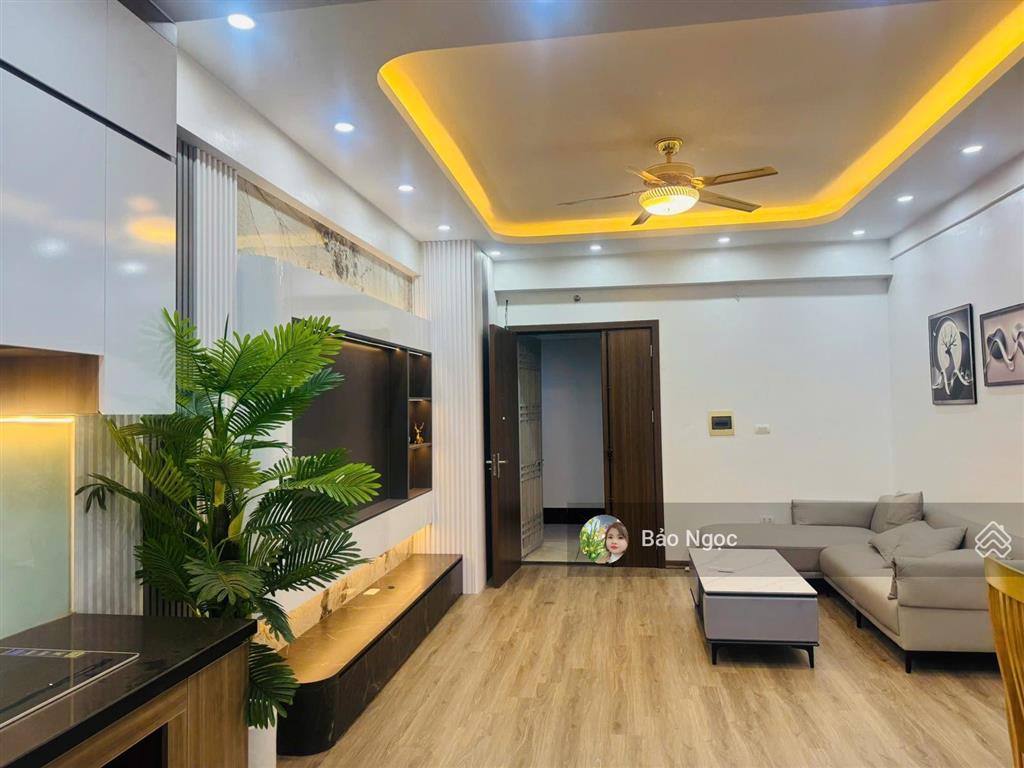 Bán
căn hộ 68m kđt xa la nhà đẹp full nội thất. sổ hồng chính chủ
zá3,9tỷ,hỗ trợ  0376 685 ***
