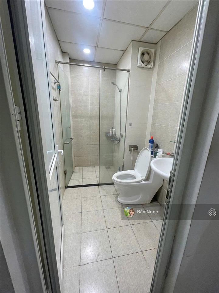 Cần bán gấp căn 57m 2pn chung cư hưngthịnh kiến hưng hà đông
sổ đỏ sang tên ngay 2,9 tỷ