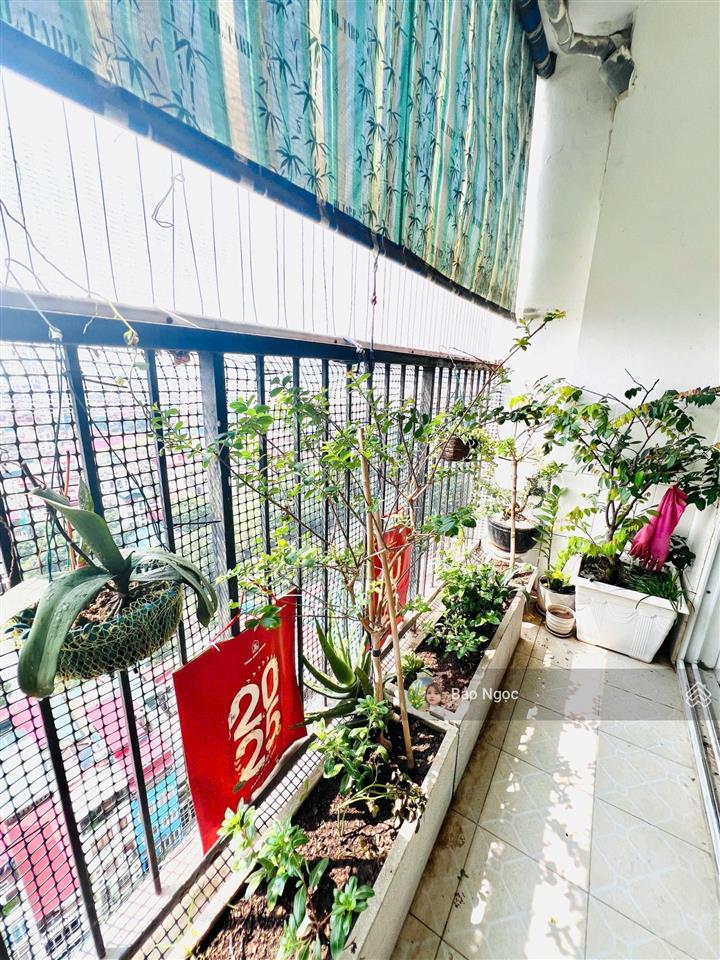 Bán giá rẻ giật mình 81m 3 ngủ căn góc 2 ban công tại tòa 89 phùng hưng sát văn quán (giá 4,7 tỷ)