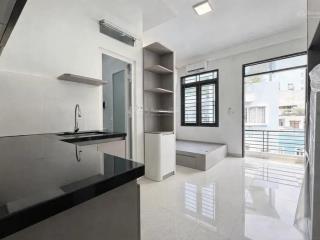 Khai trương căn hộ studio full nội thất, ban công, cửa sổ thoáng ngay nguyễn thái sơn  emart
