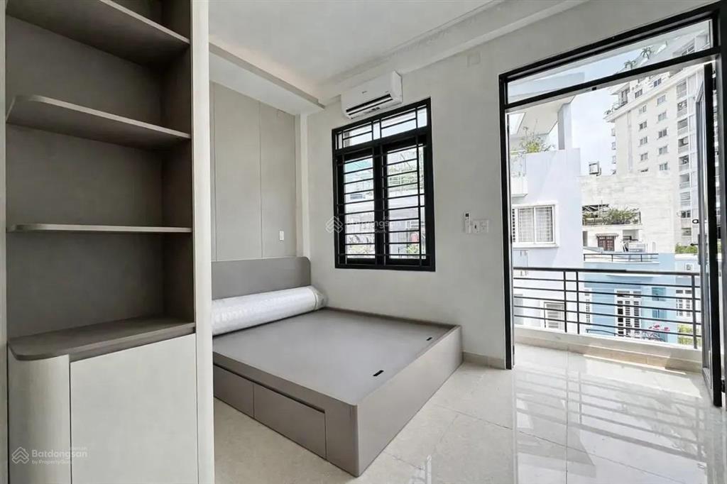 Khai trương căn hộ studio full nội thất, ban công, cửa sổ thoáng ngay nguyễn thái sơn  emart