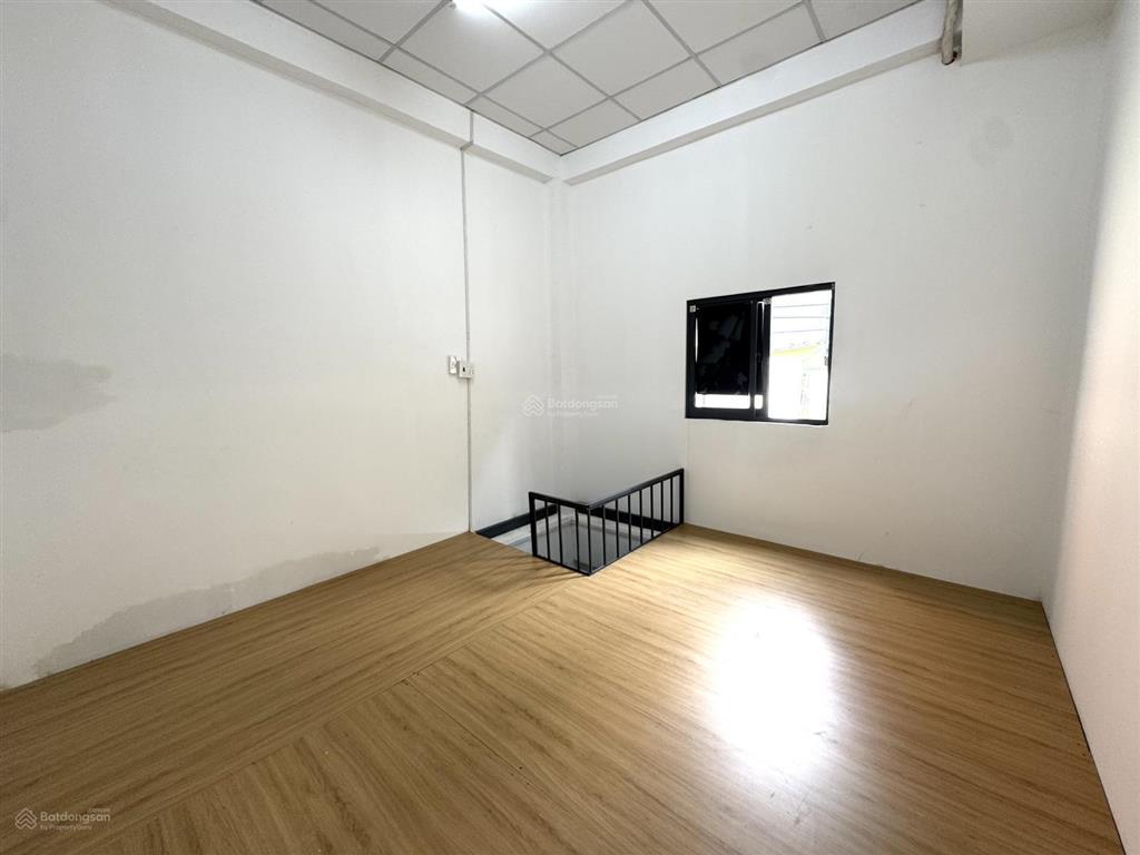 Chính chủ cho thuê phòng gác cao 3m  full nội thất ngay quang trung  gần chợ hạnh thông tây