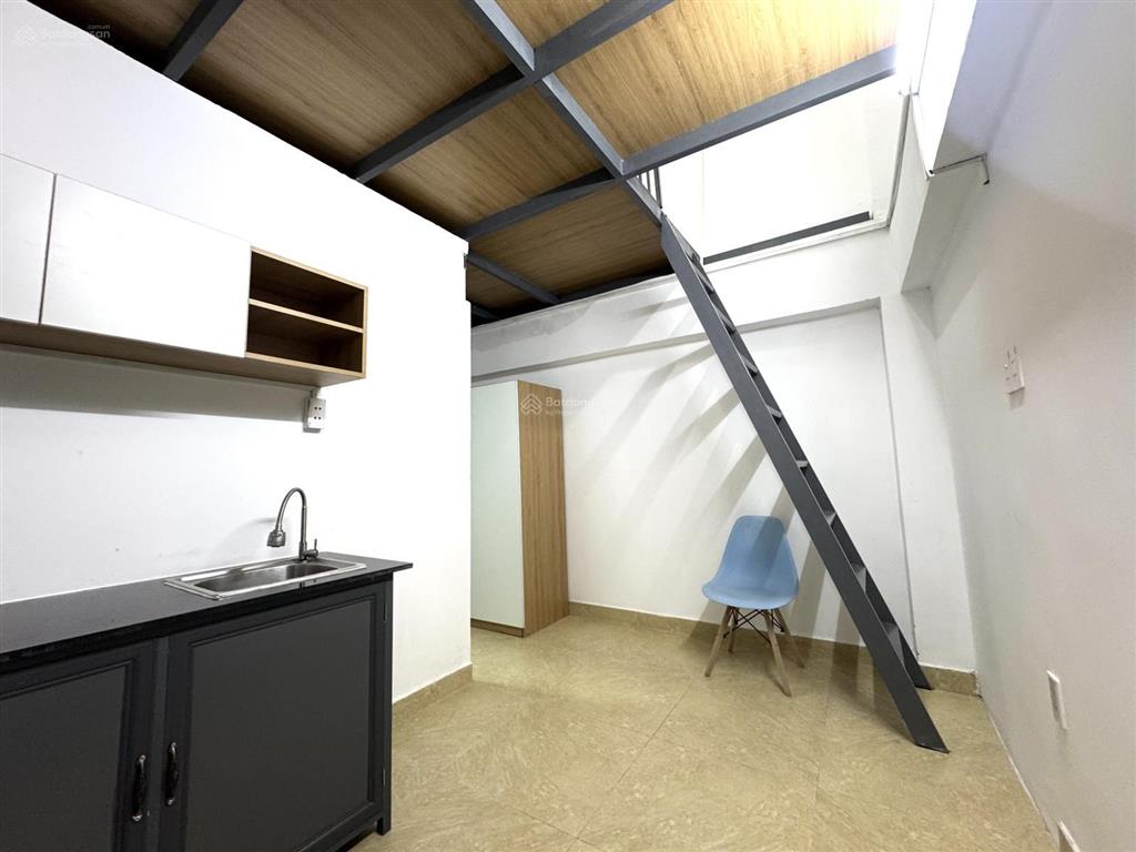 Chính chủ cho thuê phòng gác cao 3m  full nội thất ngay quang trung  gần chợ hạnh thông tây