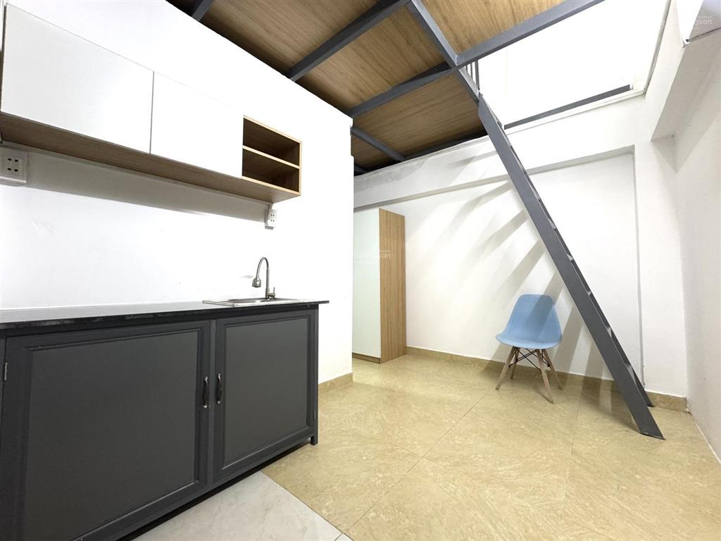 Chính chủ cho thuê phòng gác cao 3m  full nội thất ngay quang trung  gần chợ hạnh thông tây