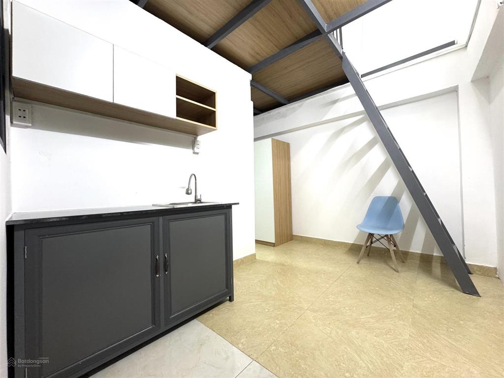 Chính chủ cho thuê phòng gác cao 3m  full nội thất ngay quang trung  gần chợ hạnh thông tây