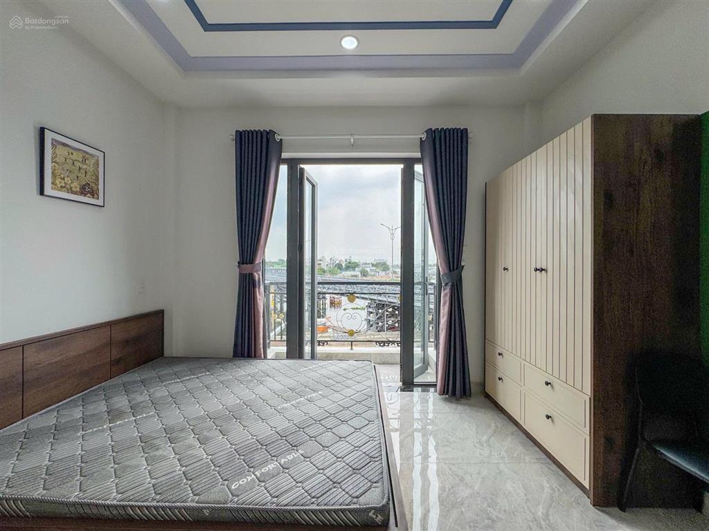 Studio ban công  cửa sổ full nội thất ngay dương quảng hàm  gần đh văn lang cs3, iuh
