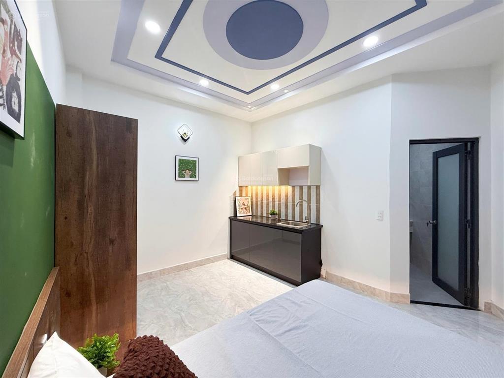 Studio ban công  cửa sổ full nội thất ngay dương quảng hàm  gần đh văn lang cs3, iuh